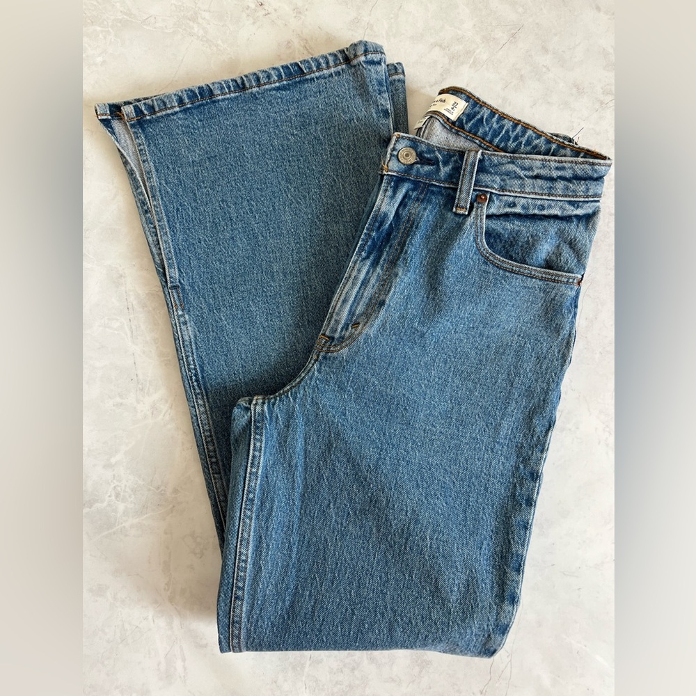 Abercrombie & Fitch The Vintage Flare High Rise Size 27/4R